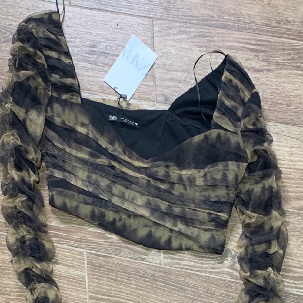 Zara Crop top